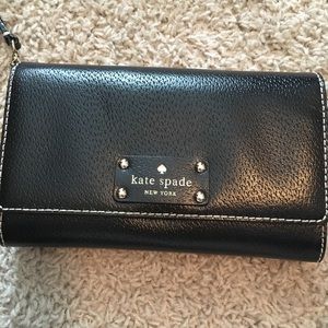 Spring Clear Out! Kate Spade Wallet Crossbody 💐